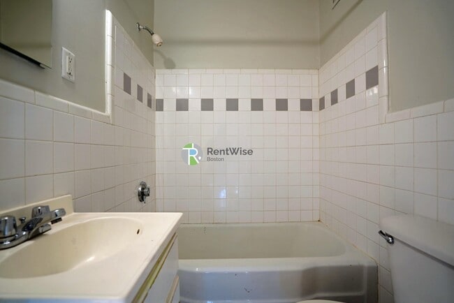 Foto del edificio - 1212 Commonwealth Ave