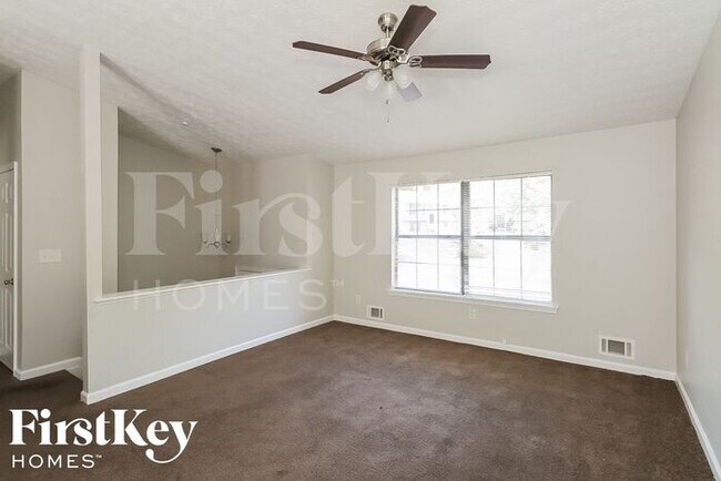 Foto del edificio - 8141 Englewood Trail