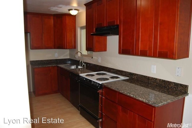 Building Photo - 6347 Greenback Ln