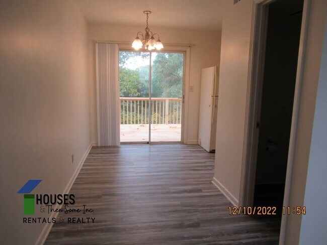 Building Photo - 3/A Jonquil Lane