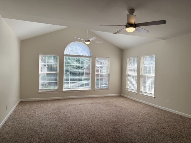 Foto del edificio - 1721 Wyngate Cir