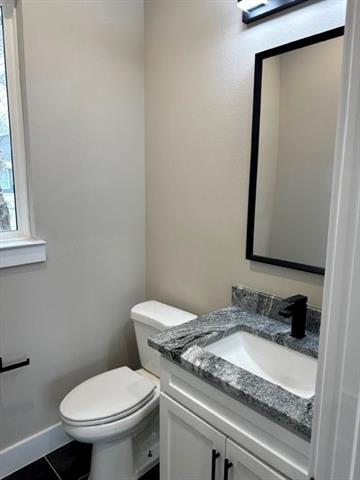 Foto del edificio - 2408 Peabody Ave