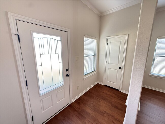 Foto del edificio - 3828 Black Hawk Ln