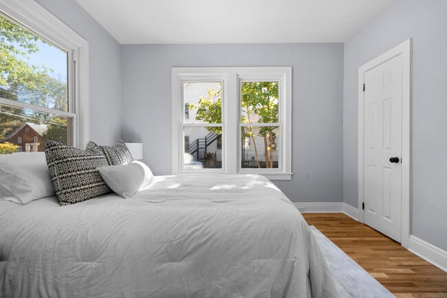 Building Photo - 7 Devotion Rd