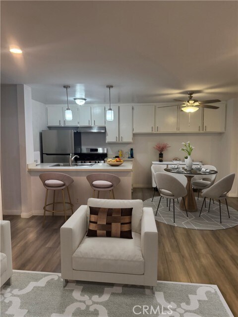 Foto del edificio - 4727 W 147th St
