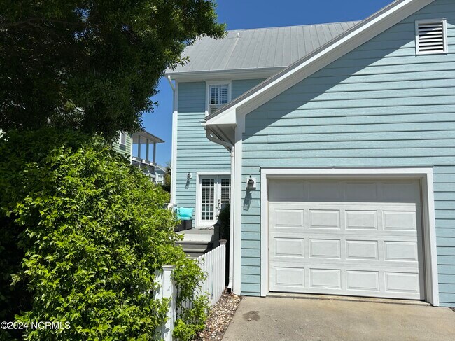 Foto del edificio - 211 Silver Sloop Wy