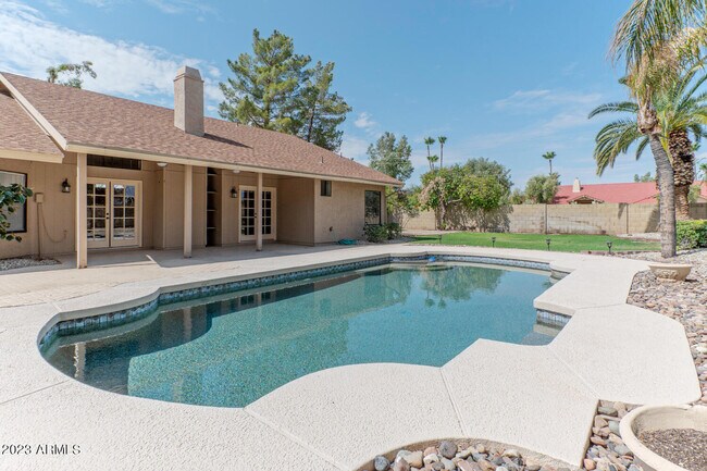 Foto del edificio - 4402 E Beverly Ln