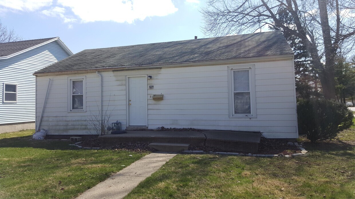 Foto principal - 829 W Maple St