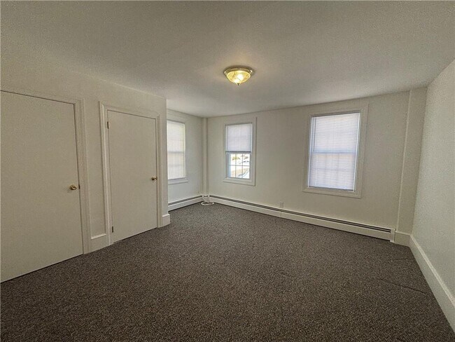 Foto del edificio - 1595 Main St