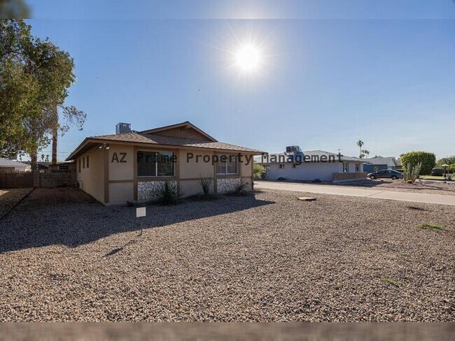 Foto del edificio - 1239 E Hermosa Dr