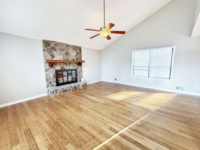 Building Photo - Charming East Cobb 4BR Retreat!