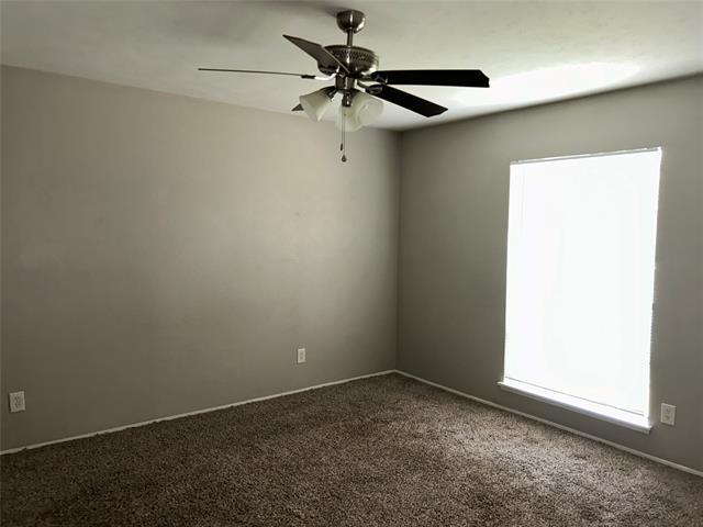 Foto del edificio - 3306 Meadow Oaks Dr