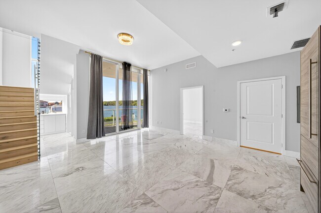 Photo - 400 Sunny Isles Blvd Townhome