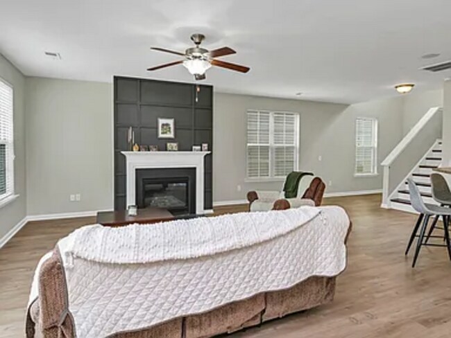 Building Photo - 336 Eastfair Dr