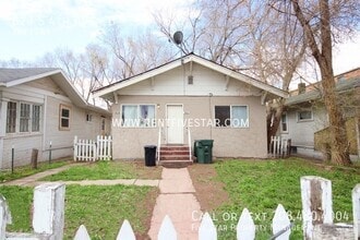 Building Photo - 823 S 4th Ave