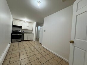 Building Photo - 476 Sutter Ave