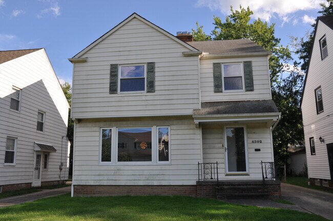 Illustration of Green Apartment For Rent