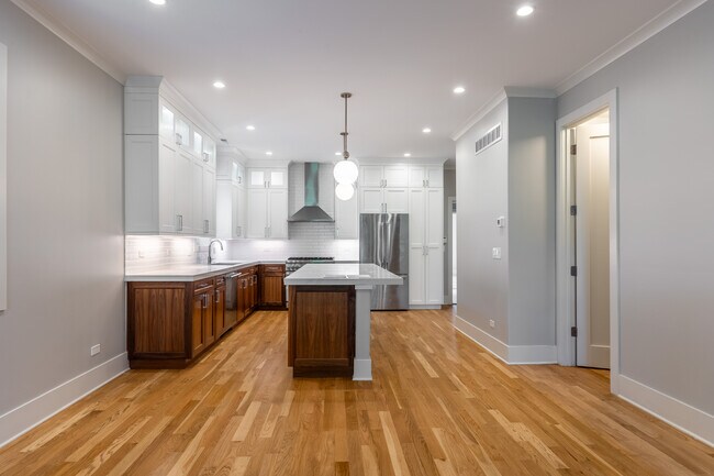 Foto del edificio - 4139 N Kenmore Ave