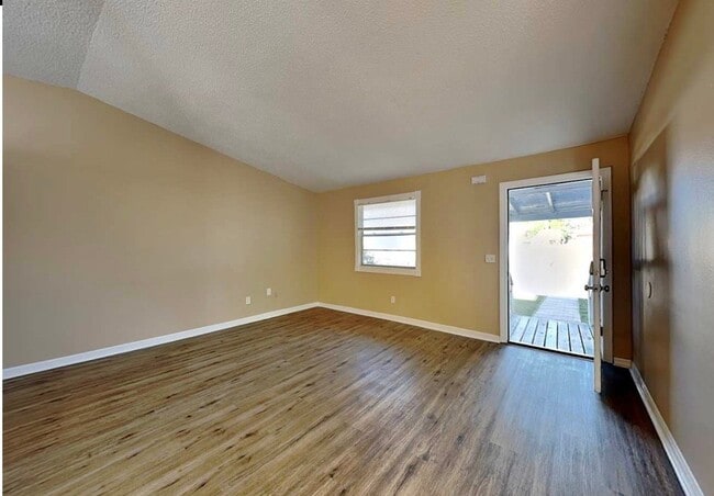 Photo - 7508 N St Peter Ave House