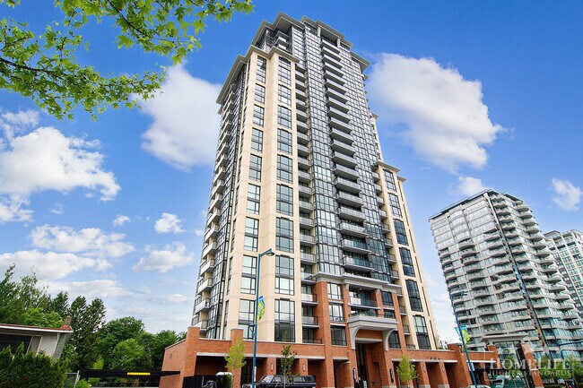 Building Photo - Bright, Furnished 1 Bed + Den | 1 Bath Condo for Rent in Surrey (City Point)!