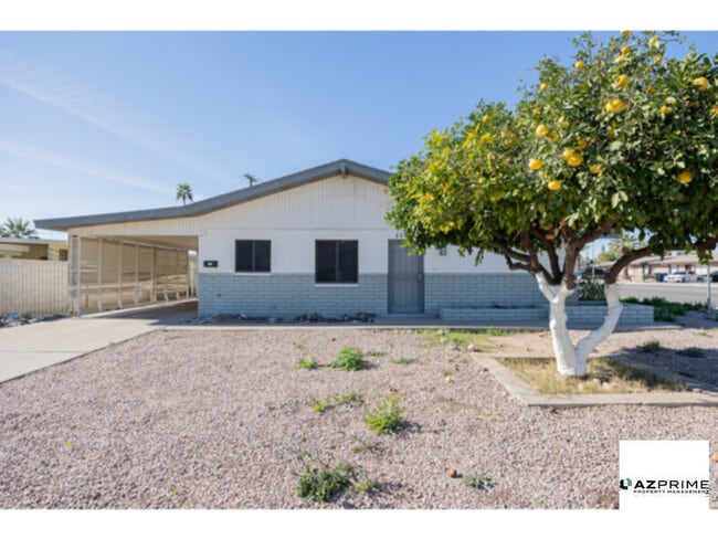 Photo - Modern 2/2 Mesa Duplex Unit! House