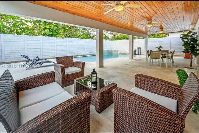 Foto del edificio - 3427 Frow Ave