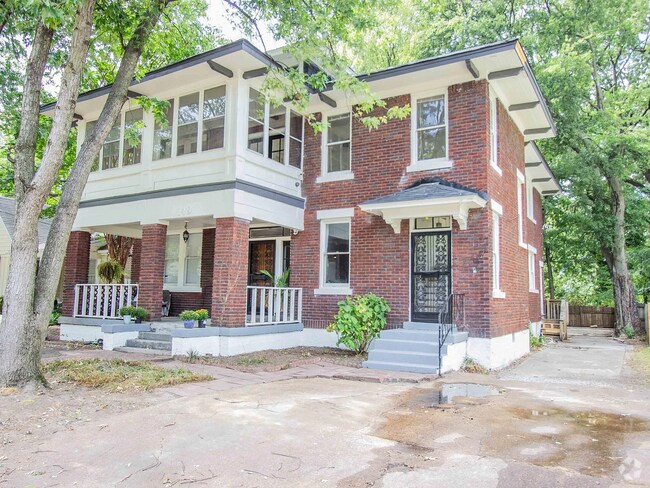 Building Photo - 151 N Evergreen St