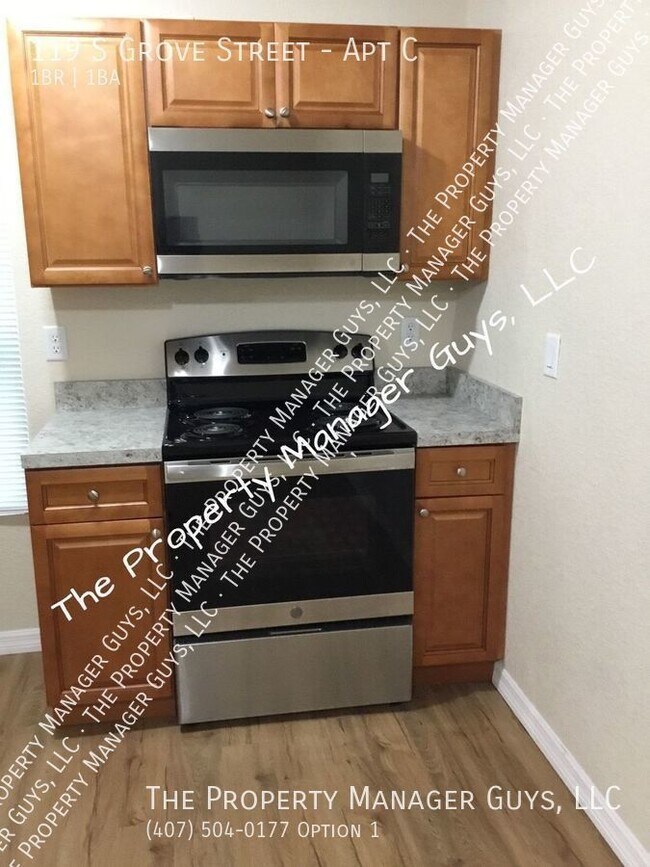 Building Photo - *APPLICATION PENDING* - 1/1 Studio Efficie...