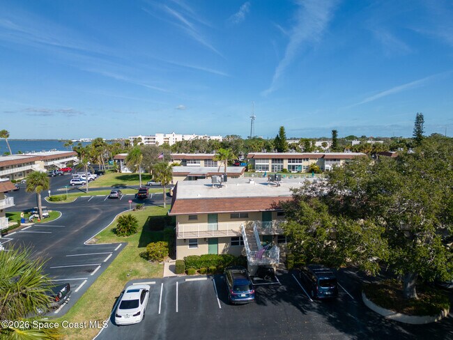 Foto del edificio - 150 Intrepid Way