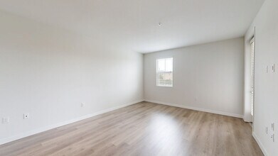 Interior Photo - Avena