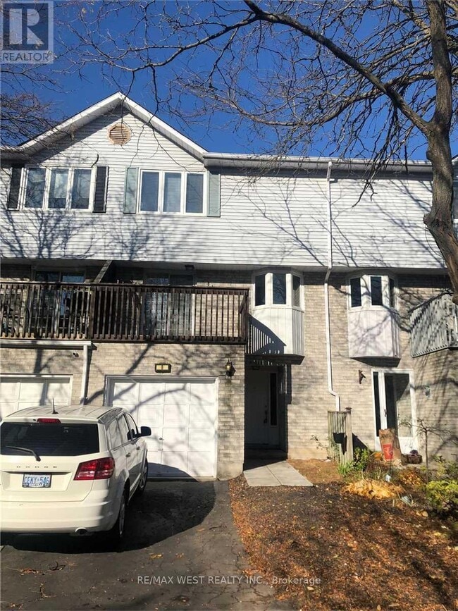 Building Photo - 2295 Marine Dr