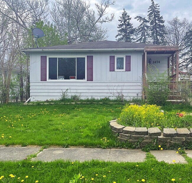 Building Photo - 1474 E Buder Ave