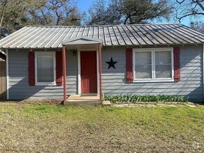 Building Photo - 508 Clinton Ave