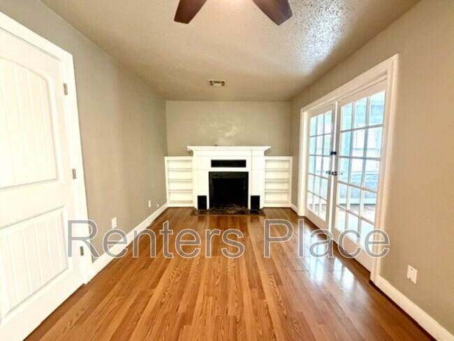 Building Photo - 1815 N Boston Pl