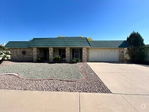 Building Photo - 10709 W Mimosa Dr