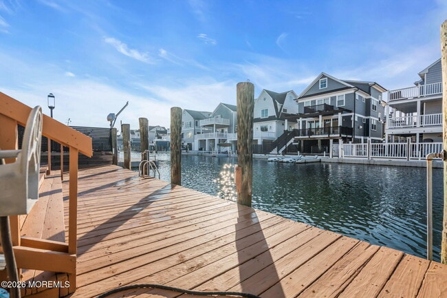 Foto del edificio - 475 Long Ave