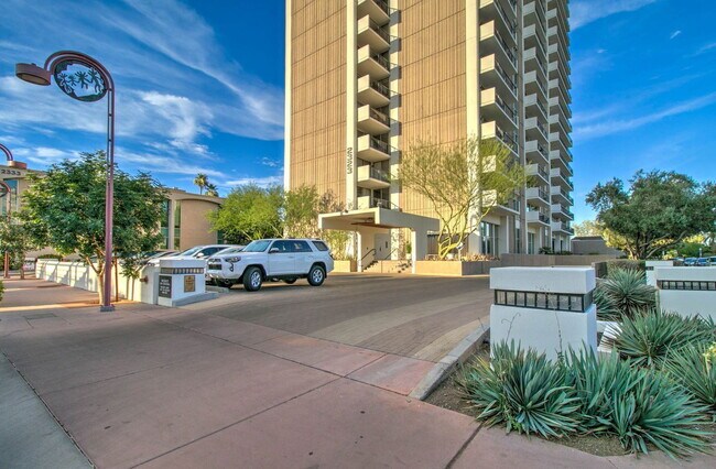 Foto del edificio - 2323 N Central Ave