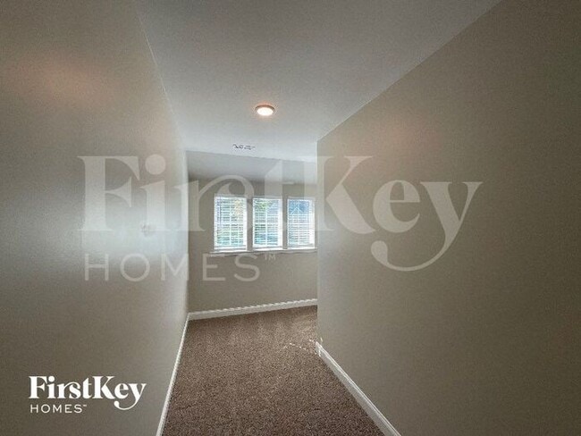 Building Photo - 62 Cedar Grove Ct