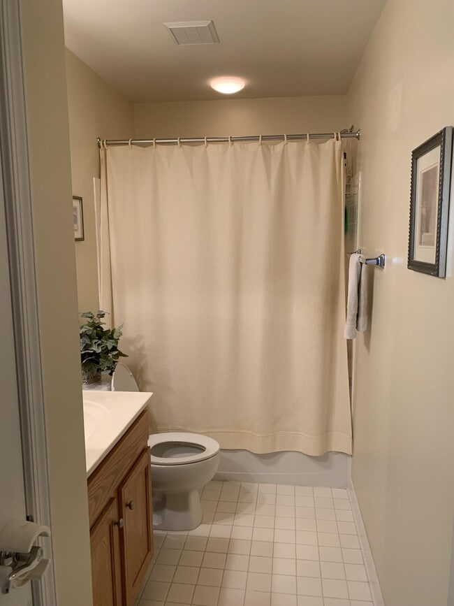 Building Photo - 9141 Big Springs Loop