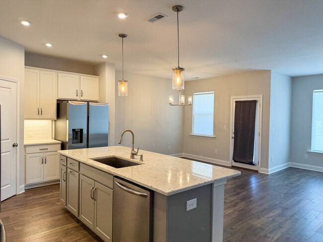 Building Photo - 2202 Rooster Spur Ct