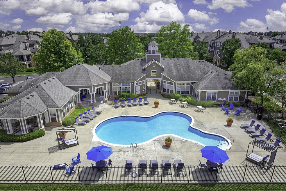 Lantern Woods Apartments