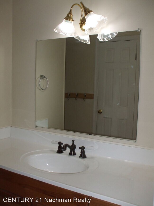 Building Photo - 3 br, 2 bath House - 5489 Stonehaven Drive