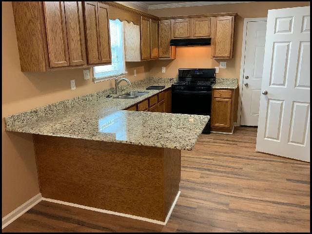 Building Photo - 6455 Lilac Dr