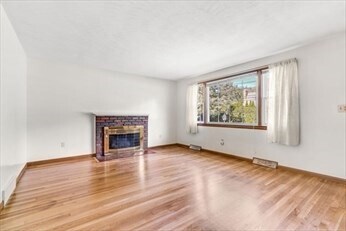 Foto del edificio - 27 Westboro Rd