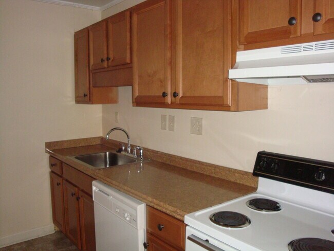 Foto del edificio - 2 Bedroom Duplex in Sheffield Park with ea...