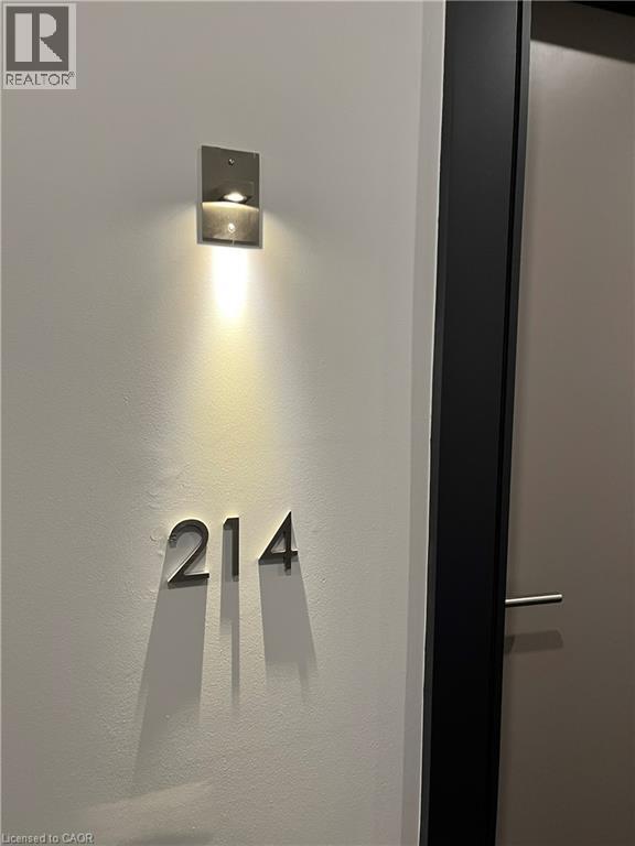 Building Photo - 16 Concord Pl