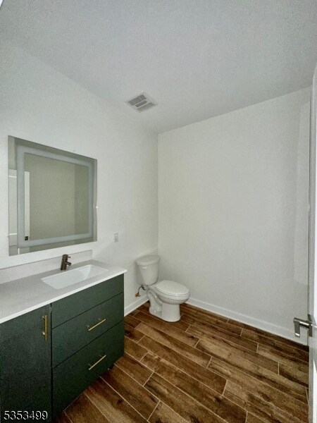 Primary Photo - 321 E 3rd St