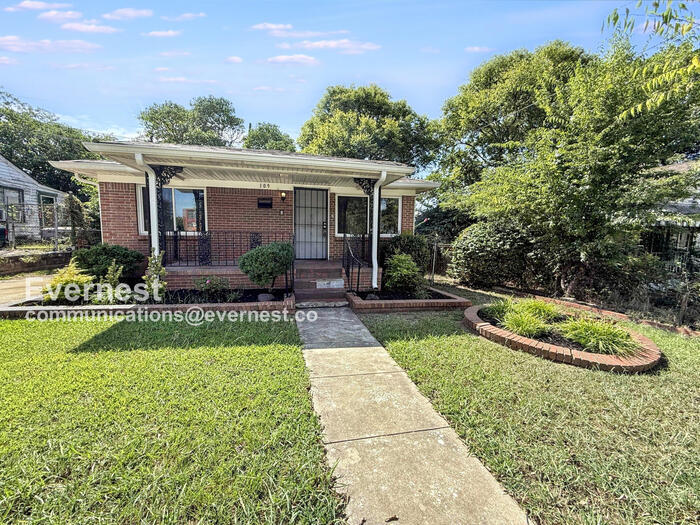 Foto principal - 109 22nd Ave W