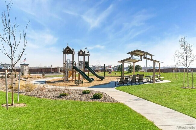 Foto del edificio - 4697 Combine Ln