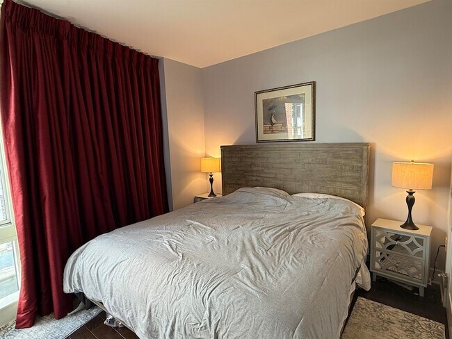 Foto del edificio - 1100 Maxwell Ln